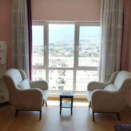 Apartment شقة مفروشة ثلاث غرف وصالون 39 *